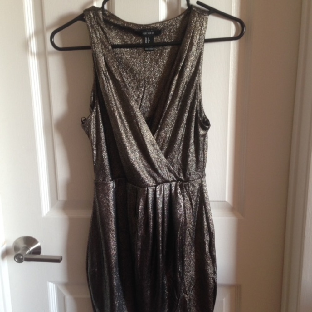 Bronze sleeveless cocktail evening dress gold blck